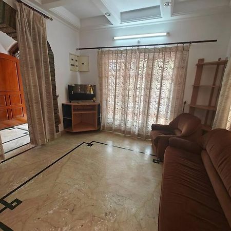 Waterfall Villa - 4Bhk 迈索尔 外观 照片
