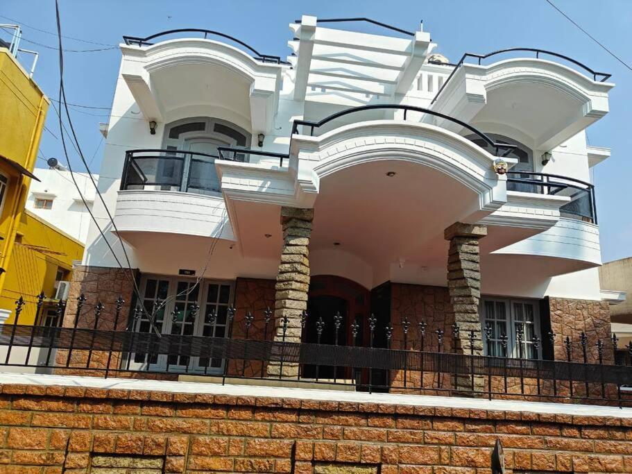 Waterfall Villa - 4Bhk 迈索尔 外观 照片