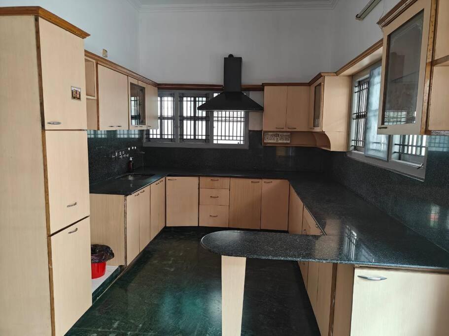 Waterfall Villa - 4Bhk 迈索尔 外观 照片